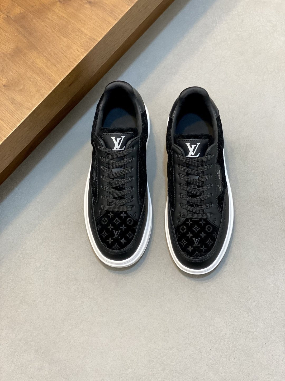 Louis Vuitton Men's Monogram Low-Top Sneakers - Lace-Up Closure